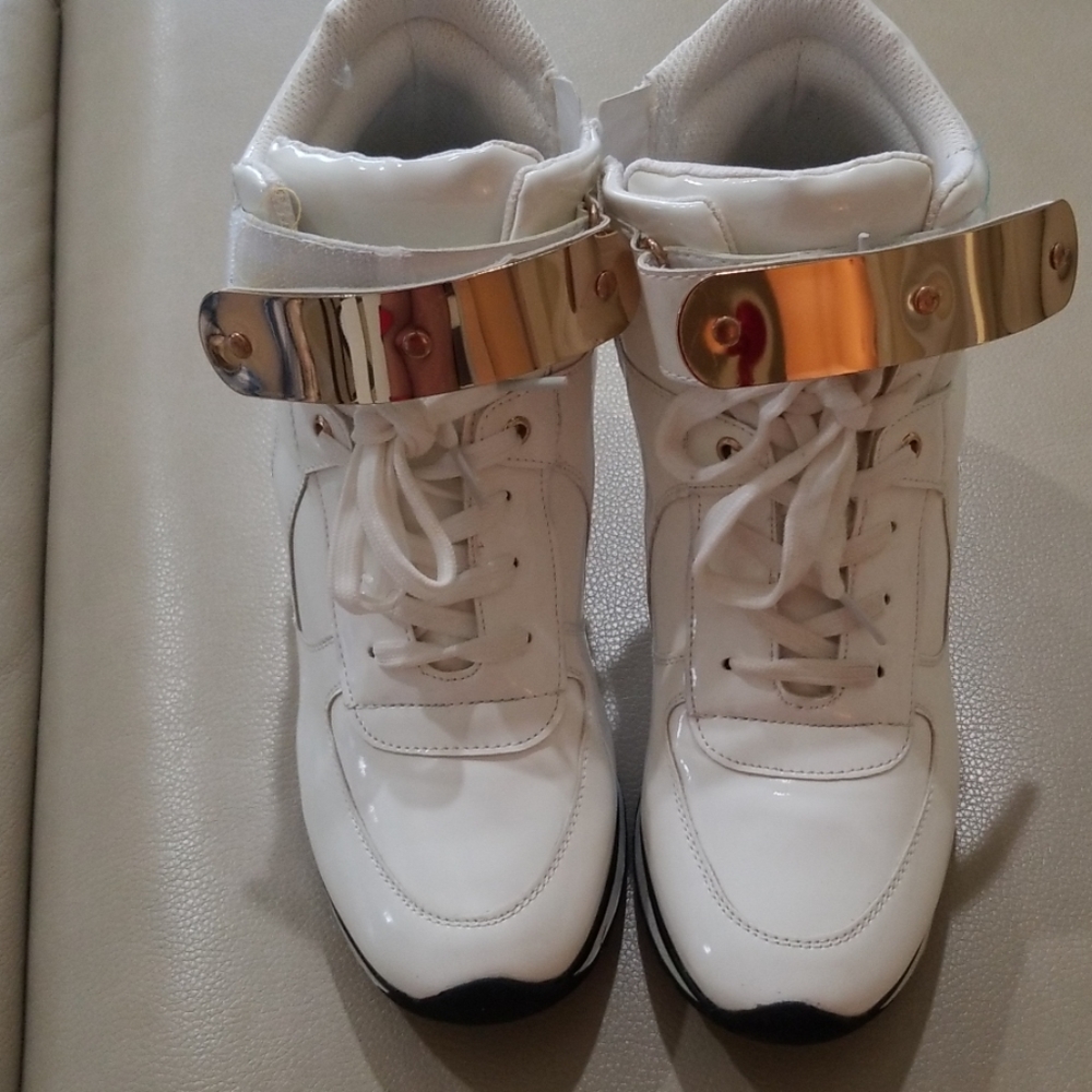 Sneaker high tops